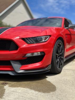 2016 Ford Shelby GT350 Base