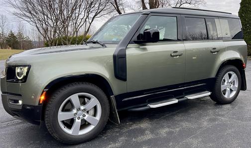 Photo 3 of 23 of 2022 Land Rover Defender X-Dynamic HSE