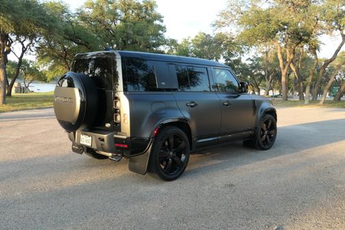 2023 Land Rover Defender Carpathian Edition