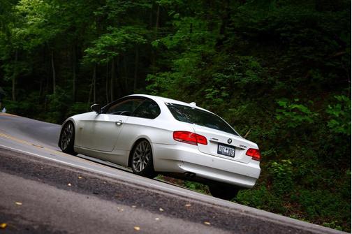 White 2009 BMW 328 i
