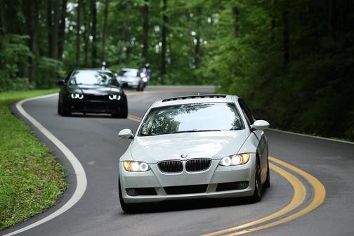 White 2009 BMW 328 i