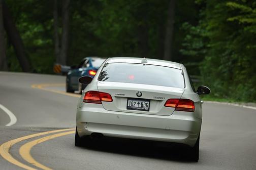 White 2009 BMW 328 i