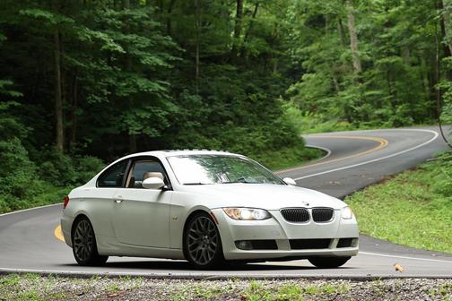 White 2009 BMW 328 i