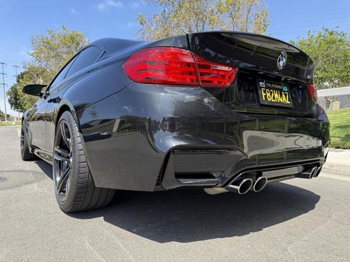 Black 2016 BMW M4 Base