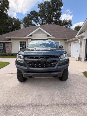 Gray 2017 Chevrolet Colorado ZR2