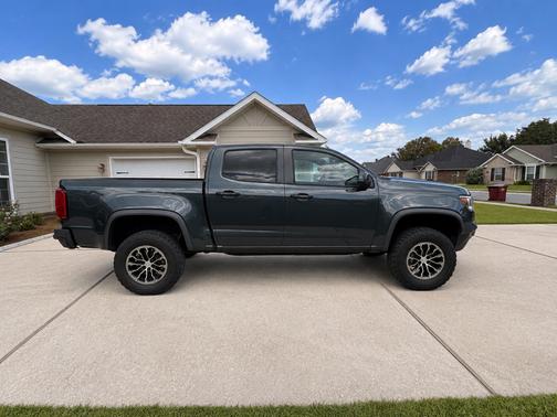 Gray 2017 Chevrolet Colorado ZR2