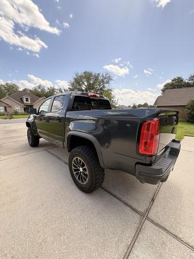 Gray 2017 Chevrolet Colorado ZR2