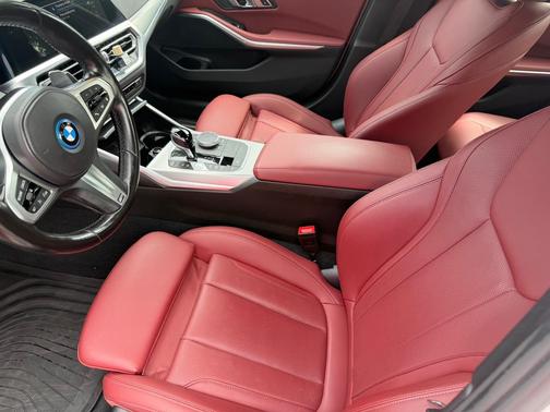 White 2022 BMW 330e Base