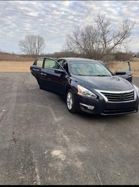 Blue 2015 Nissan Altima 2.5 SV