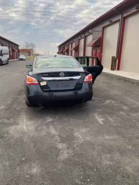 Blue 2015 Nissan Altima 2.5 SV