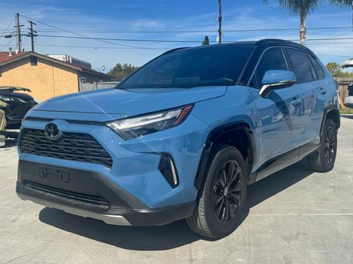 2025 Toyota RAV4 Hybrid XSE