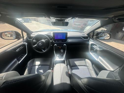 2025 Toyota RAV4 Hybrid XSE