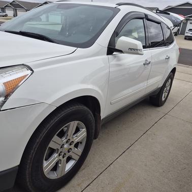 Beige 2012 Chevrolet Traverse LT