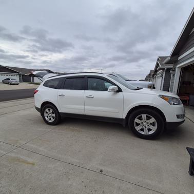 Beige 2012 Chevrolet Traverse LT