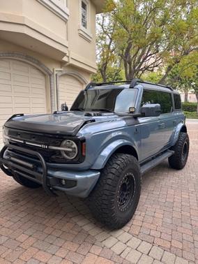 Blue 2023 Ford Bronco Outer Banks