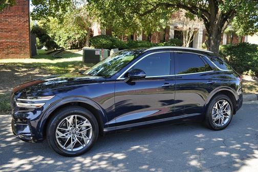 2023 Genesis GV70 2.5T