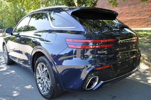 2023 Genesis GV70 2.5T