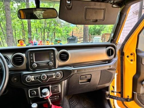 Yellow 2019 Jeep Wrangler Unlimited Sport