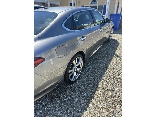 2015 INFINITI Q70L 3.7