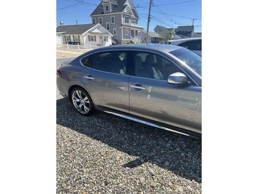 2015 INFINITI Q70L 3.7