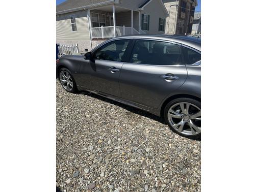 2015 INFINITI Q70L 3.7