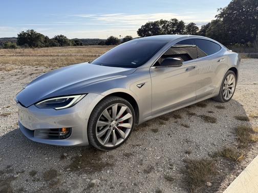 2017 Tesla Model S P100D