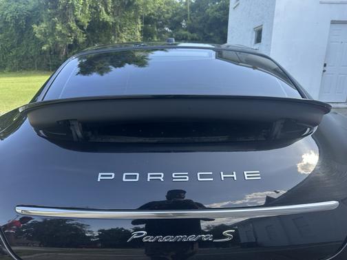 2011 Porsche Panamera S