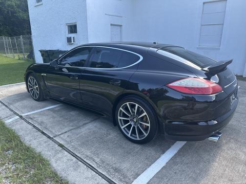 2011 Porsche Panamera S