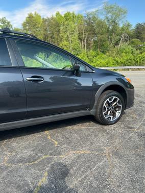 Gray 2016 Subaru Crosstrek 2.0i Limited