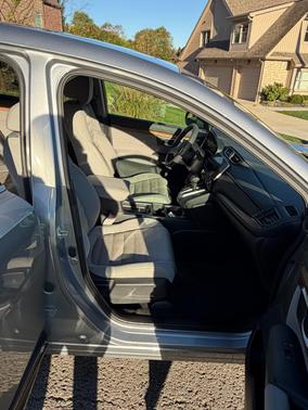 Silver 2018 Honda CR-V EX