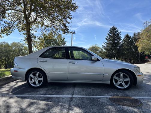 2003 Lexus IS 300 Base