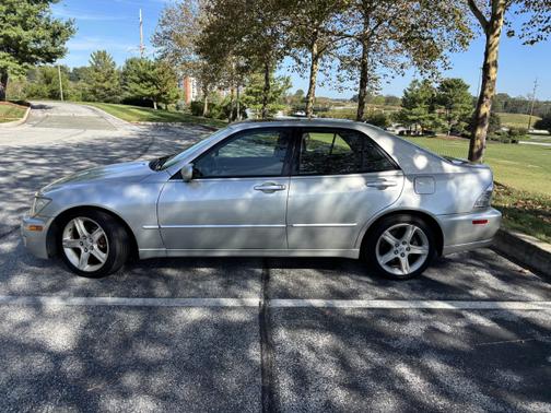2003 Lexus IS 300 Base