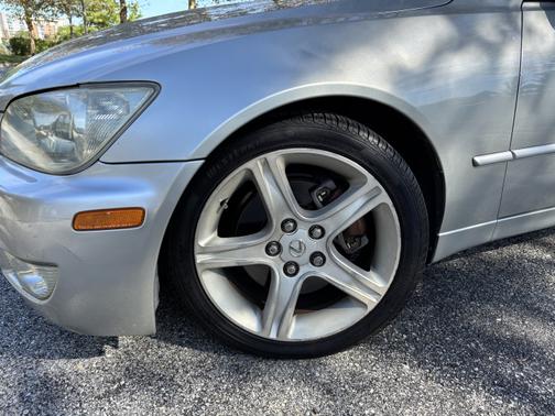 2003 Lexus IS 300 Base