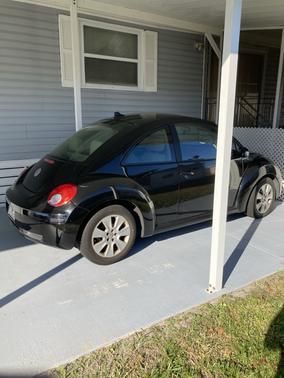 Black 2009 Volkswagen New Beetle S