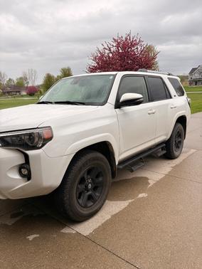 White 2021 Toyota 4Runner SR5 Premium