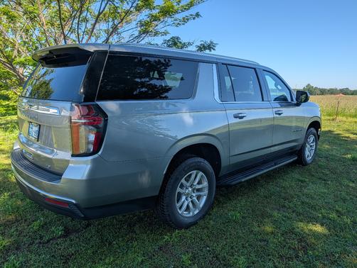 Gray 2023 Chevrolet Suburban LT