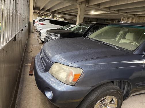 2005 Toyota Highlander Base
