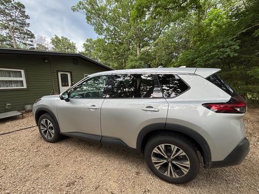 Silver 2021 Nissan Rogue SV