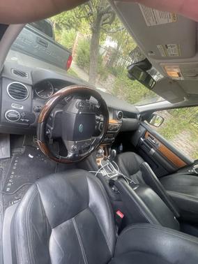 Gray 2011 Land Rover LR4 Lux
