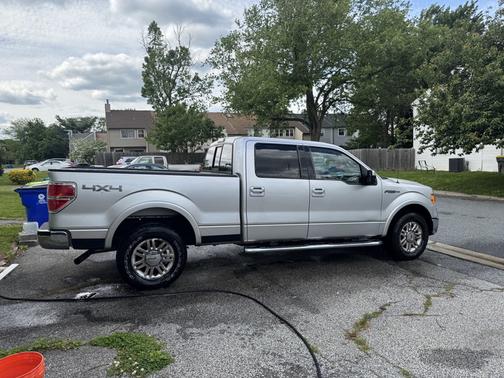 2010 Ford F-150 Lariat SuperCrew