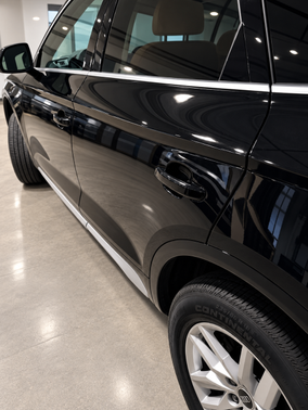 Black 2024 Audi Q5 45 S line Premium