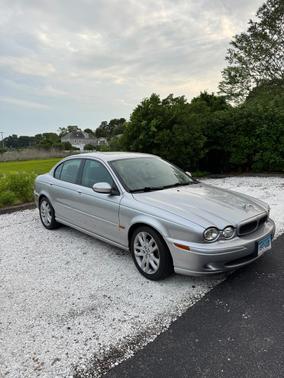 Silver 2002 Jaguar X-Type 2.5