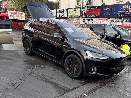2020 Tesla Model X Long Range Plus