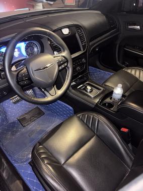 2023 Chrysler 300 C