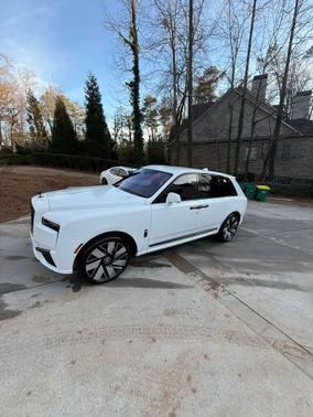 2025 Rolls-Royce Cullinan Base
