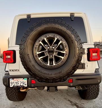 White 2024 Jeep Wrangler Rubicon 392