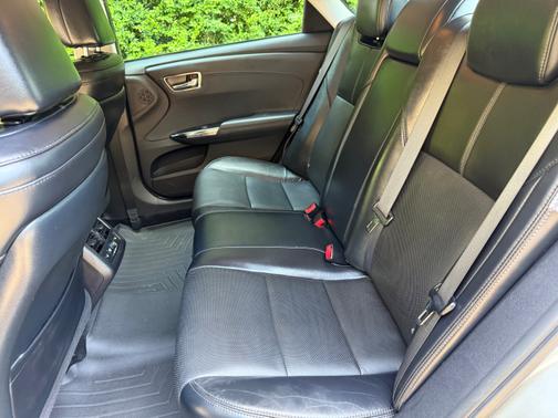 2014 Toyota Avalon Limited
