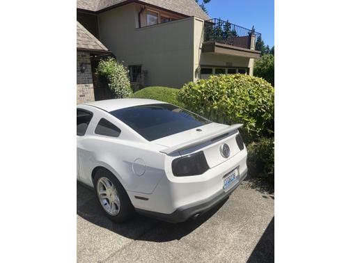 2011 Ford Mustang V6 Premium