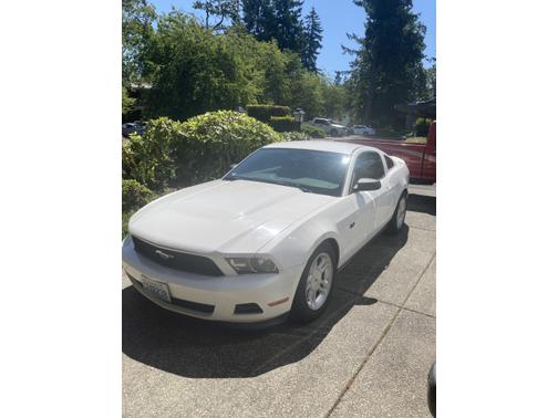 2011 Ford Mustang V6 Premium