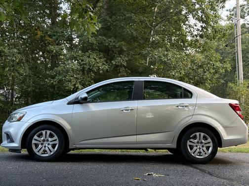 2017 Chevrolet Sonic LS
